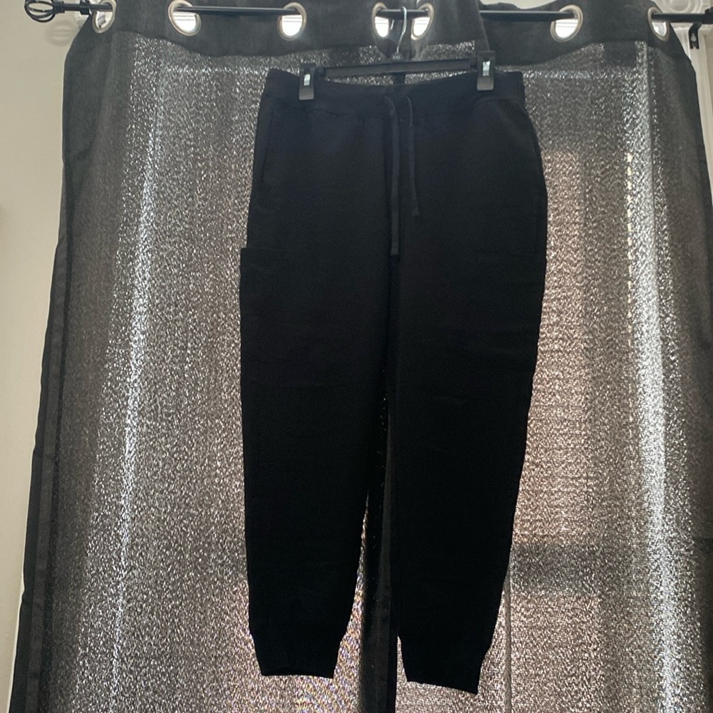 New never worn jogger scrub pants